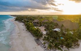 Hotel Cabanas Los Lirios Tulum